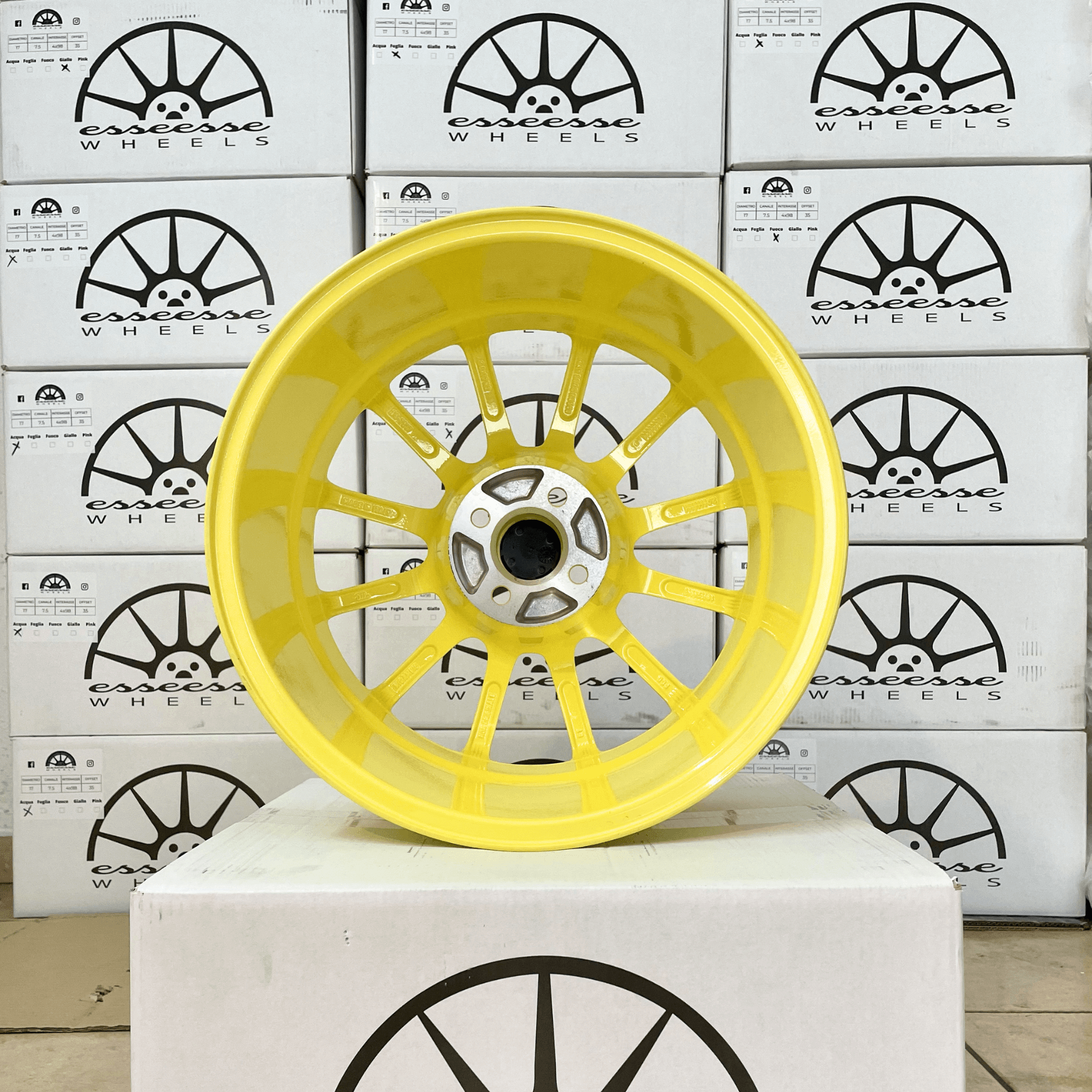 Abarth SS Limited Giallo wheels